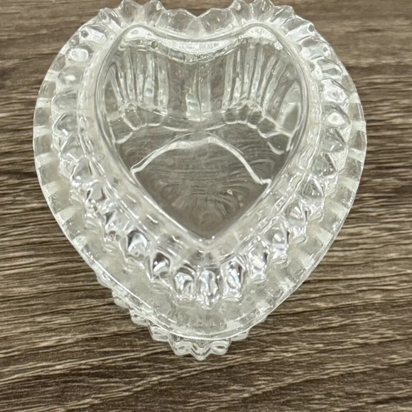 Homco Jewelry - Vintage HOMCO Trinket Jewelry Box Heart-Shaped Cut Glass With Lid Romantic